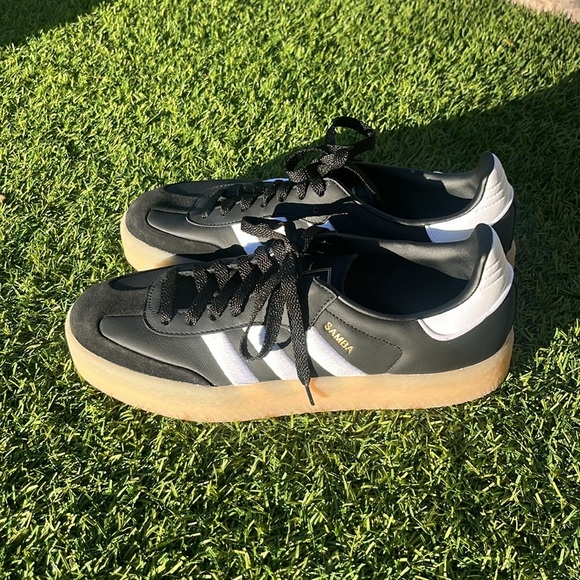 NWT Adidas Sambas - Picture 4 of 8